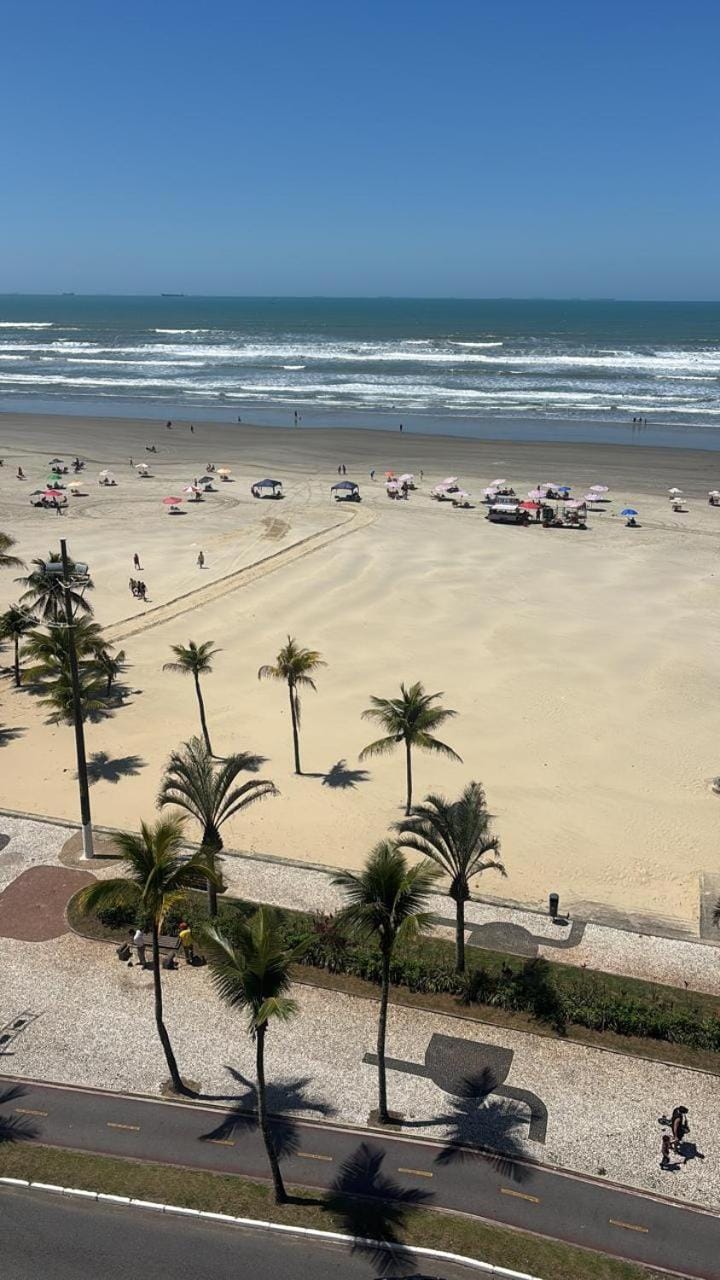 Cobertura em frente ao mar com vista incrível Apartment in State of São Paulo