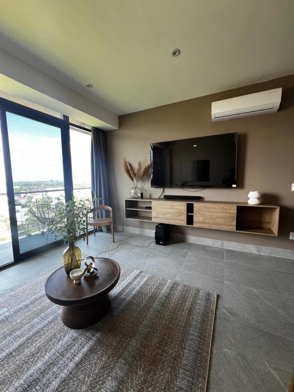 Apartment 842 Omega Black Tower Apartment in Aguascalientes