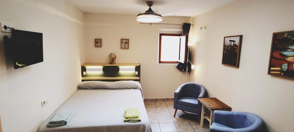Bed, Photo of the whole room