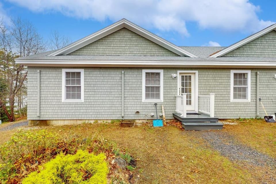 Property building, Day, Garden view