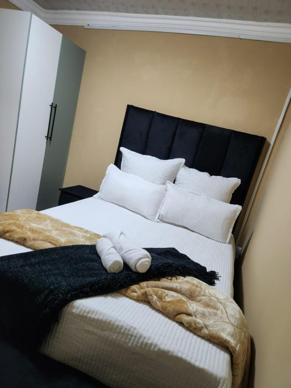 WinHaven Guest House Bed and Breakfast in Gauteng