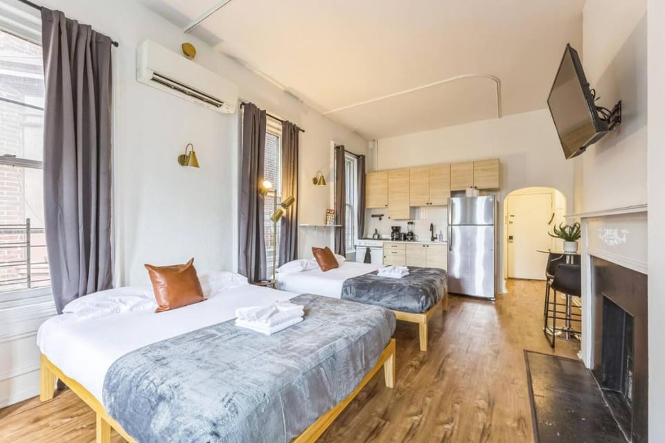New Studio in Center City that Sleeps 4 with Fast Wifi Apartment in Philadelphia