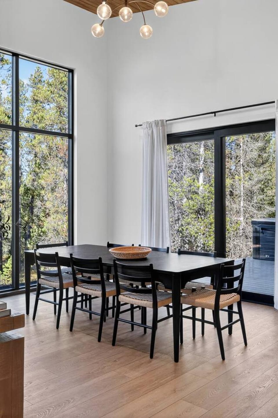 The Luxe House - 30min to Yellowstone, Hot Tub, Fire Pit, Luxe Home House in Island Park