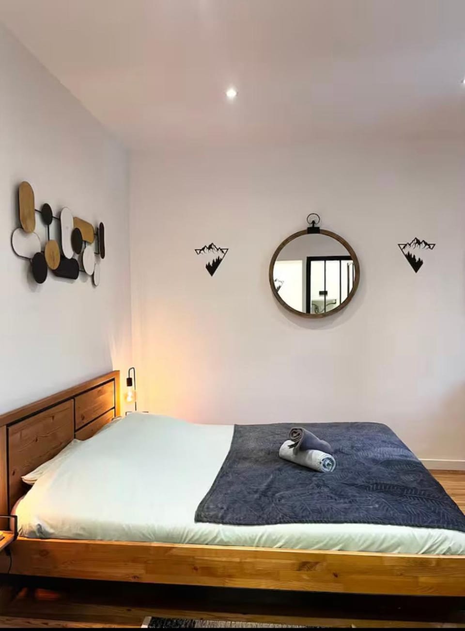 Hotel Le Grillon- studio numéro 11 premier étage ou T2 numéro 9 rez-de-chaussée Apartment in Catalonia