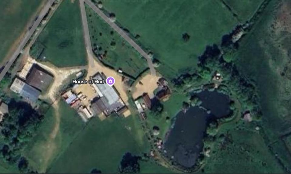 Wonderland Sussex Villa in Horsham District