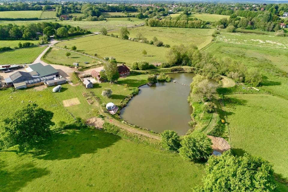 Wonderland Sussex Villa in Horsham District