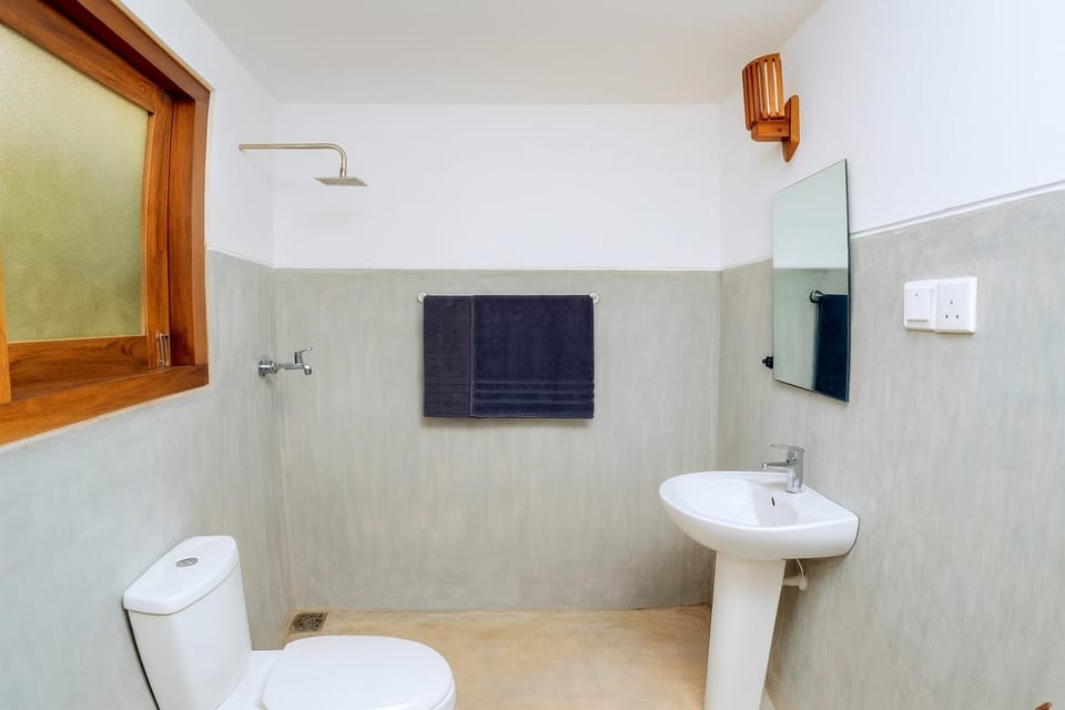 Stay Salty Bed and Breakfast in Kamburugamuwa