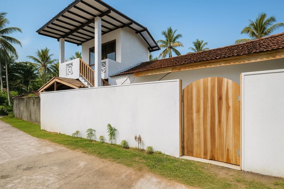 Stay Salty Bed and Breakfast in Kamburugamuwa