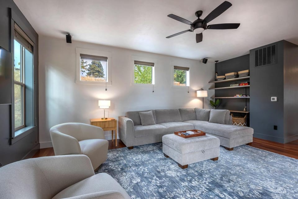 Evergreen Retreat A 30 Night Minimum home House in White Salmon