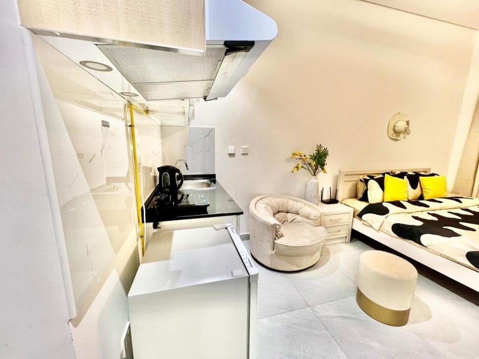 Karama Apple building Apartment in Dubai