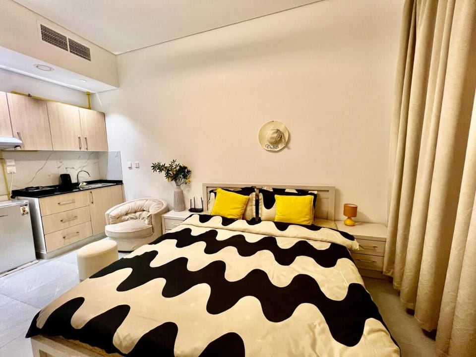 Karama Apple building Apartment in Dubai