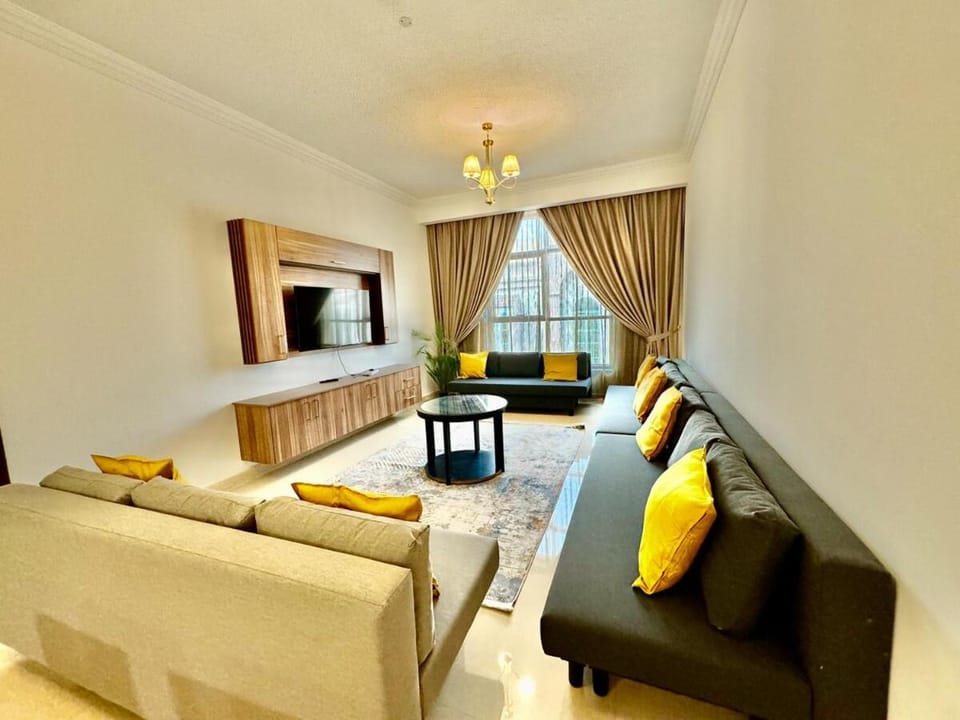 Deira Luxurious unit Apartment in Dubai