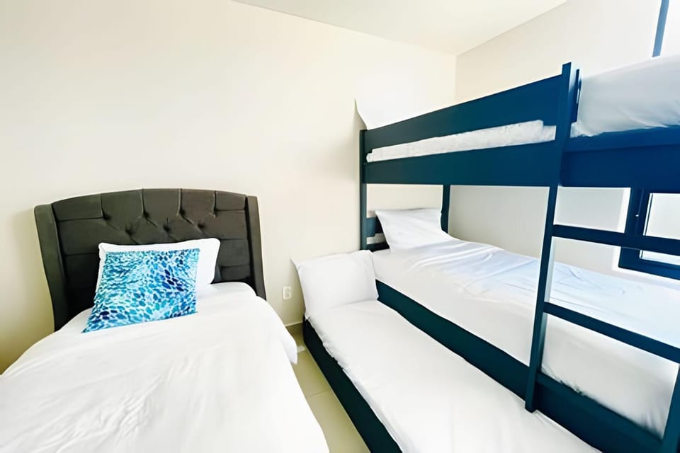 Lujoso Apt/Frente Arena Mty/Terraza/Parking/6Pax Apartment in Monterrey