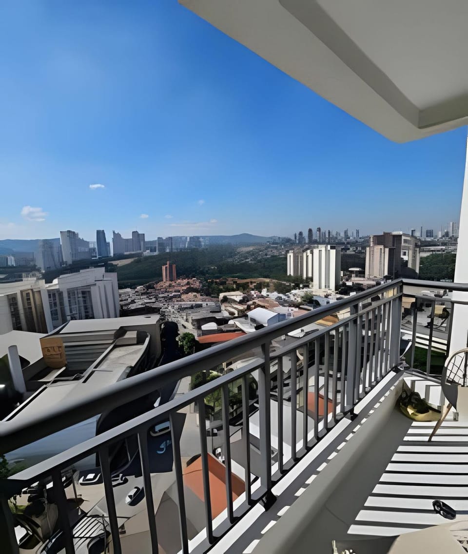 Day, View (from property/room), Balcony/Terrace, City view