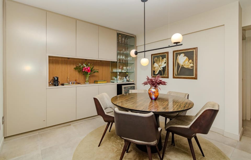 Kitchen or kitchenette, Living room, Dining area