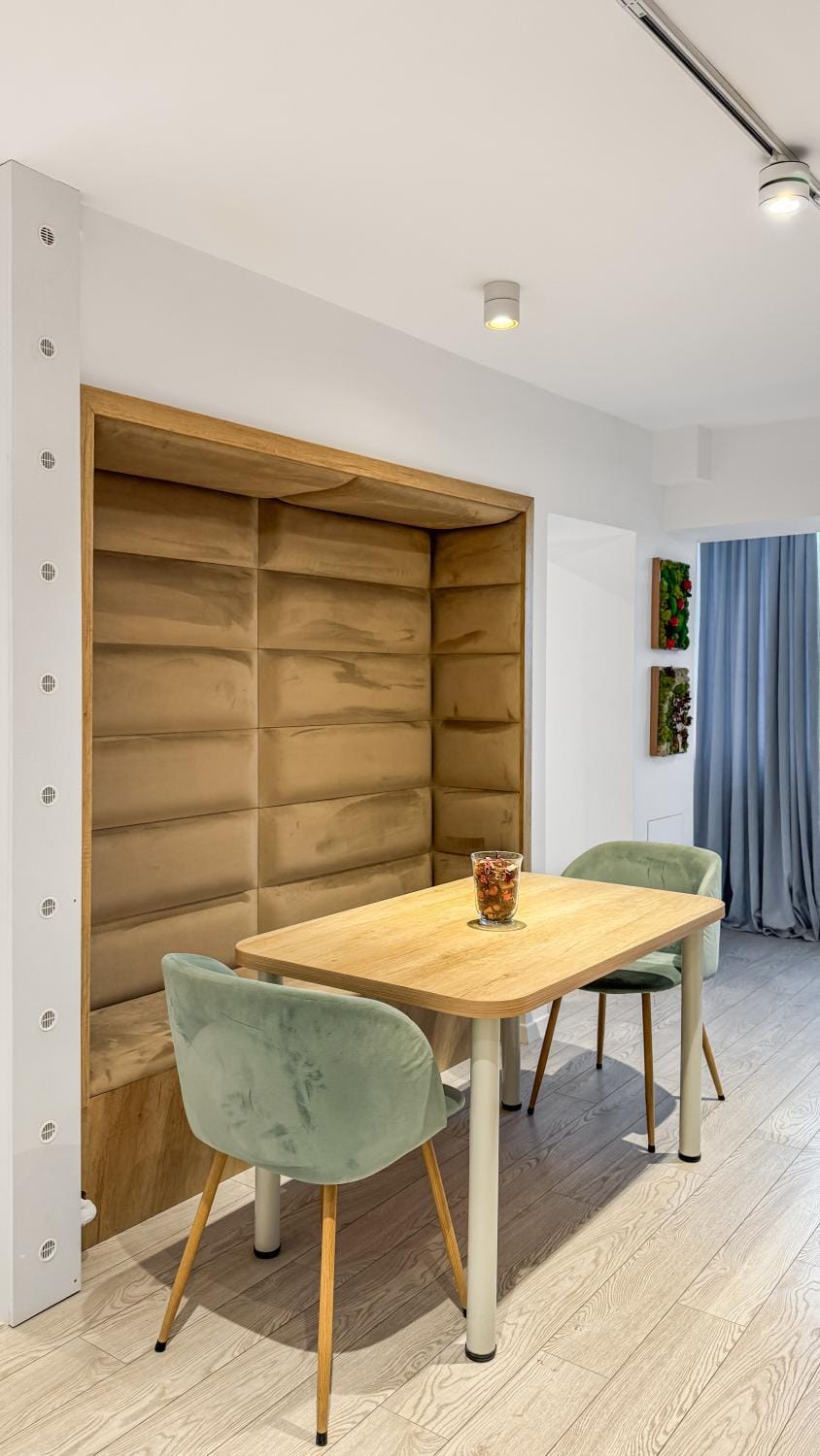 Dining area, Breakfast
