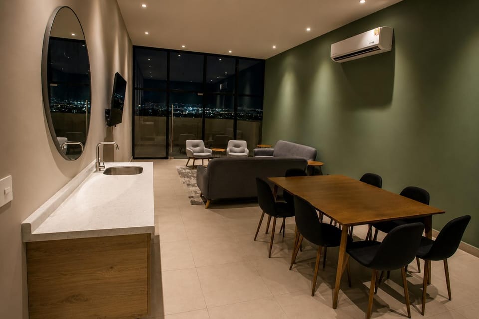 Centrico y Comodo Apt/Ac/7Px/Wif Apartment in Monterrey
