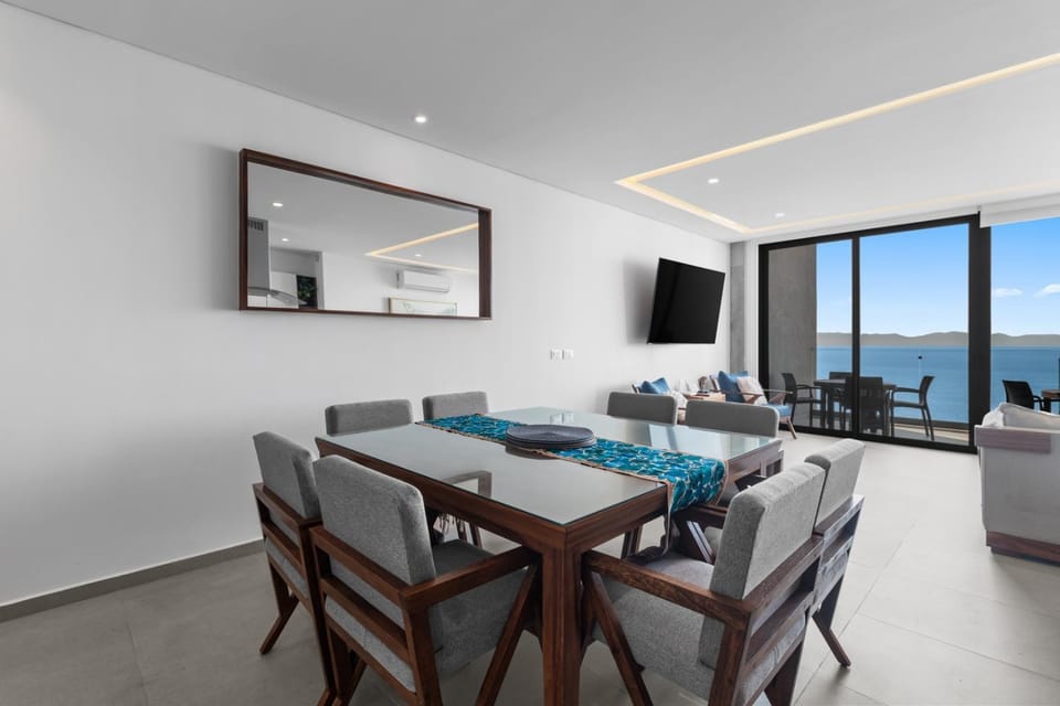 TV and multimedia, Living room, Dining area
