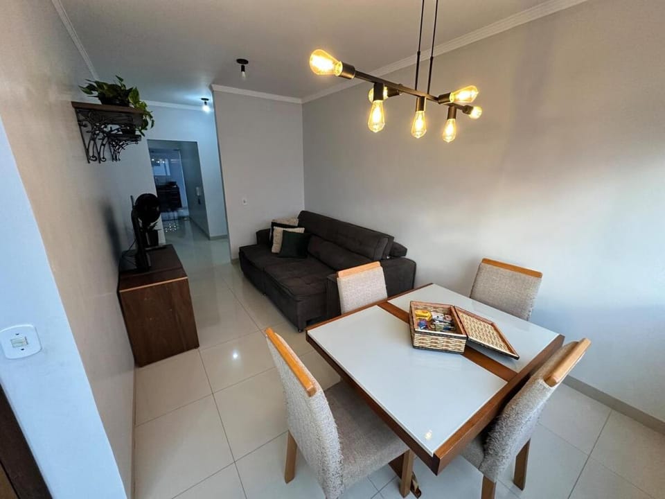 Apto próx Hospital Regional até 6 pessoas com garagem e wifi Apartment in State of Mato Grosso, Brazil