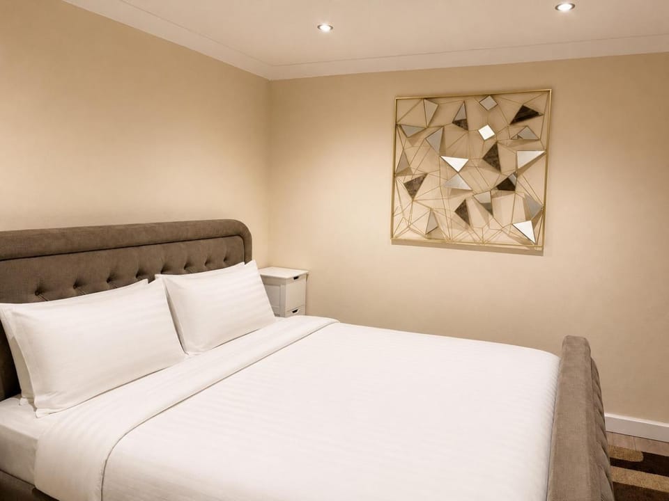 Modern Private Studio Near Wembley Apartment in Wembley
