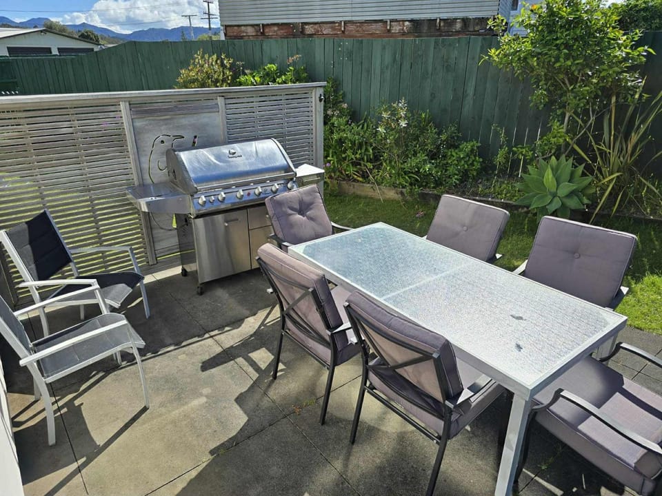 Patio, BBQ facilities, Dining area