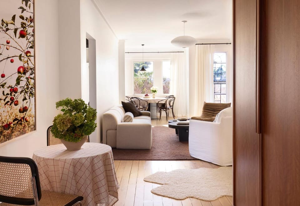 Bondi Over The Canopy Apartment in Sydney