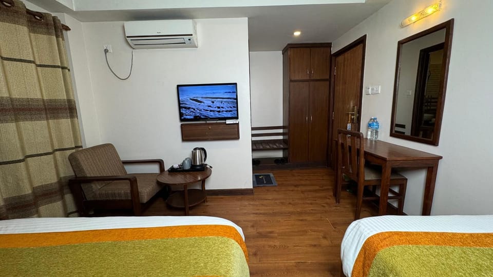 TV and multimedia, air conditioner