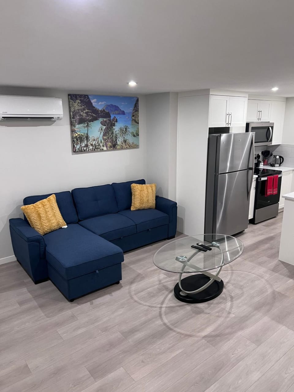 Communal lounge/ TV room, TV and multimedia, Living room, Seating area