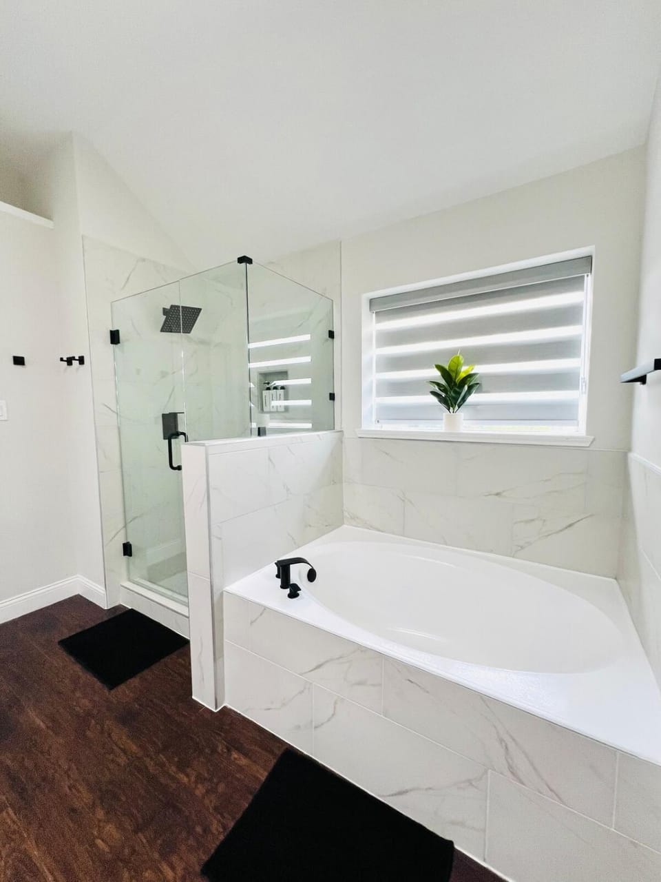 Pickleball , Pool , Bkyd Oasis , Centrally Located House in Frisco