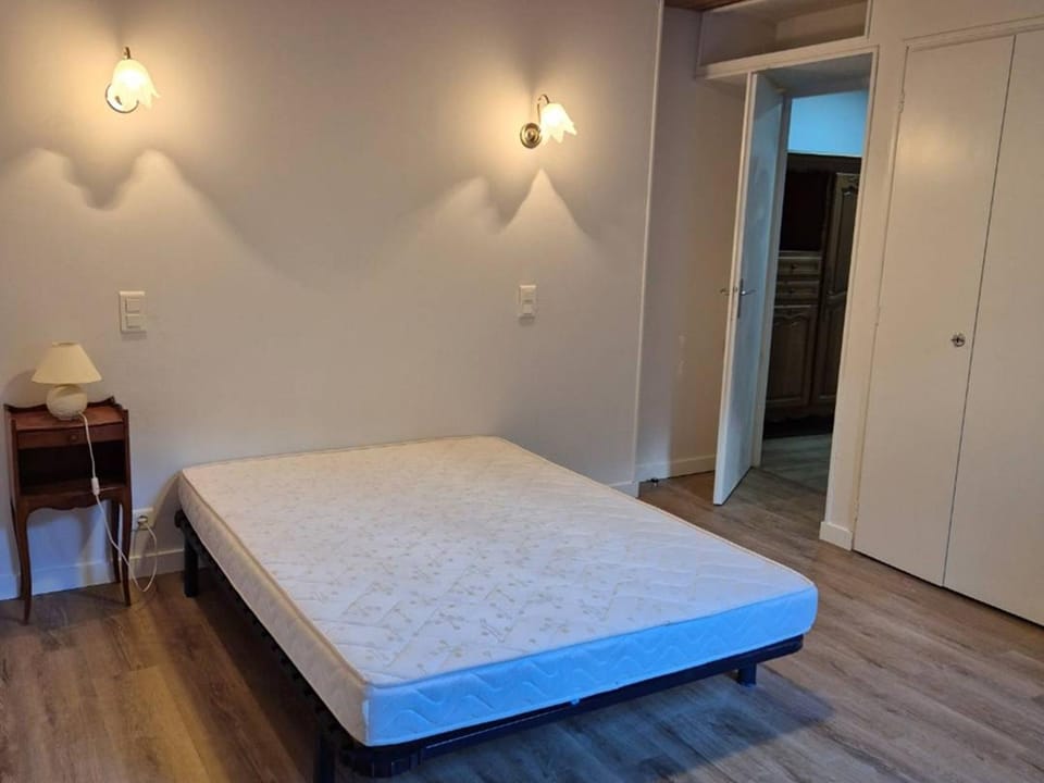 Appartement T4 de 68 m² avec terrasse et casier à ski - FR-1-234-344 Apartment in Cauterets