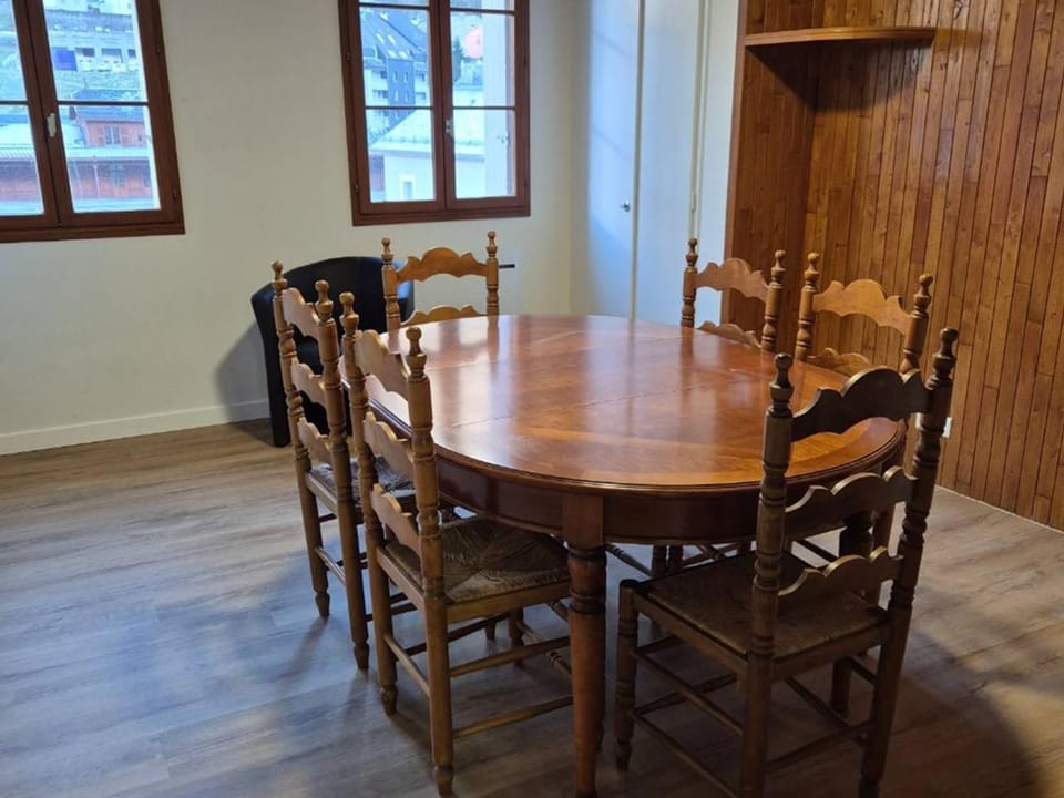 Appartement T4 de 68 m² avec terrasse et casier à ski - FR-1-234-344 Apartment in Cauterets