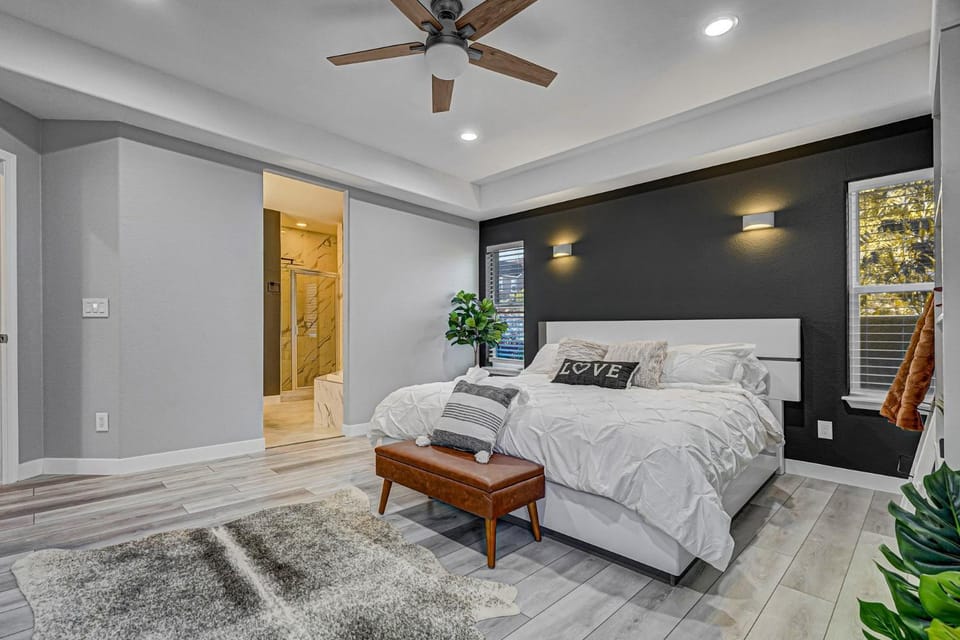 Colorado Springs Luxury Retreat House in Colorado Springs