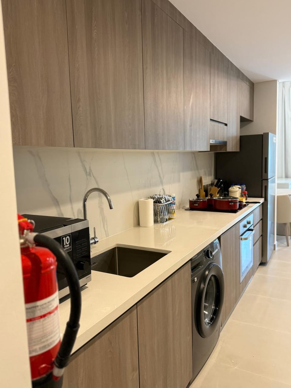 Coffee/tea facilities, Kitchen or kitchenette, dishwasher, minibar, stove, toaster, washing machine, dryer