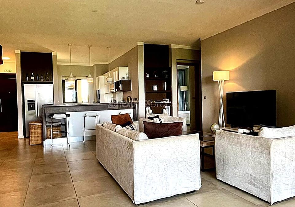 Communal lounge/ TV room, Kitchen or kitchenette