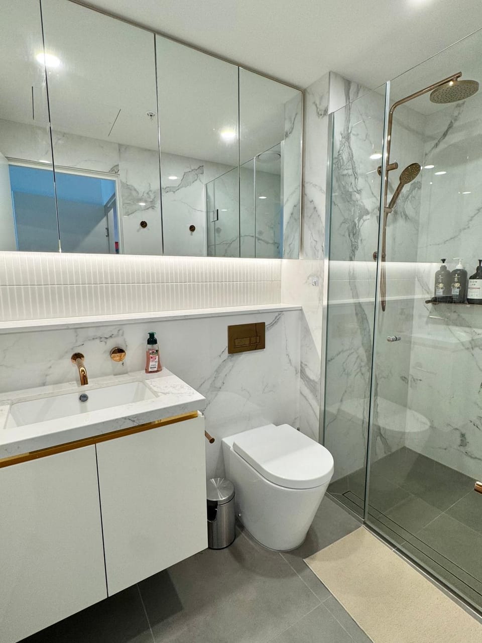 Shower, Toilet, Bathroom
