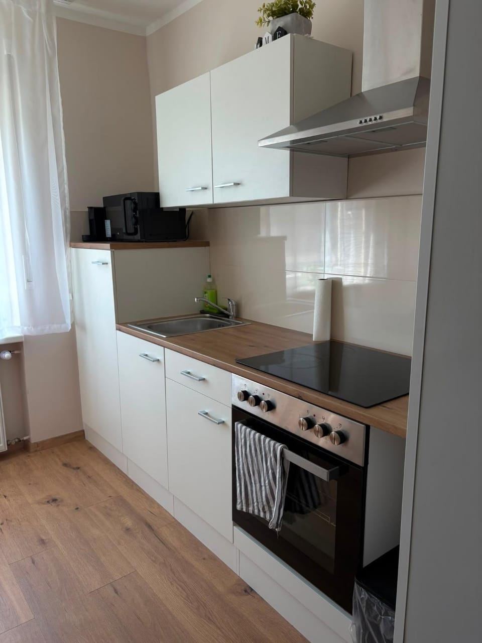 Modernes Apartment 1 mit eigener Küche & Bad - Schuster Homes - Apartment in Wolfenbüttel