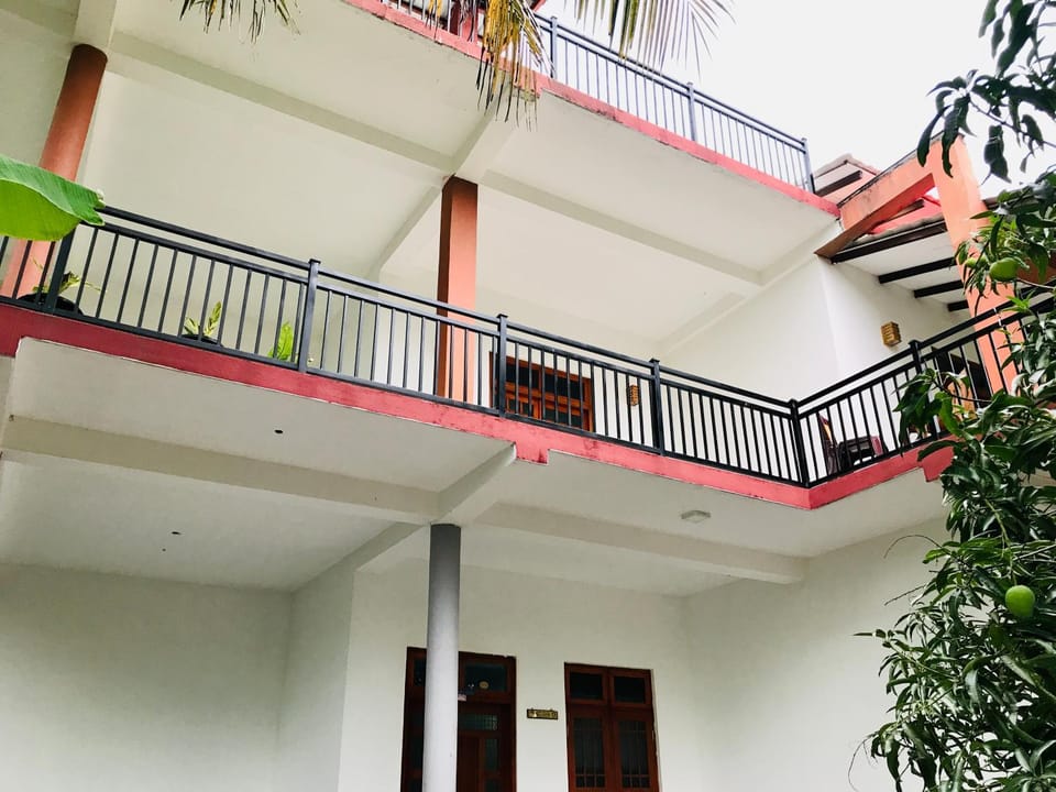 Property building, Day, View (from property/room), Balcony/Terrace