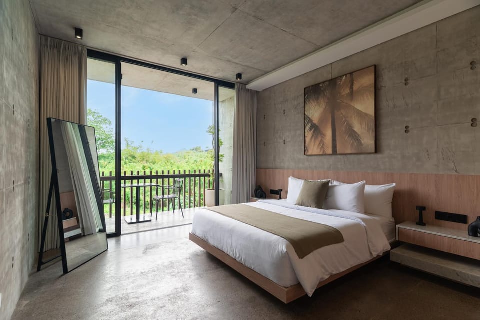 Bed, Balcony/Terrace, Bedroom