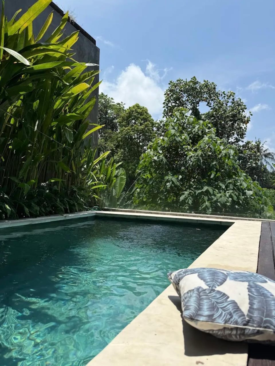 Luxus Villa Jungle View 3br Vacation rental in North Kuta
