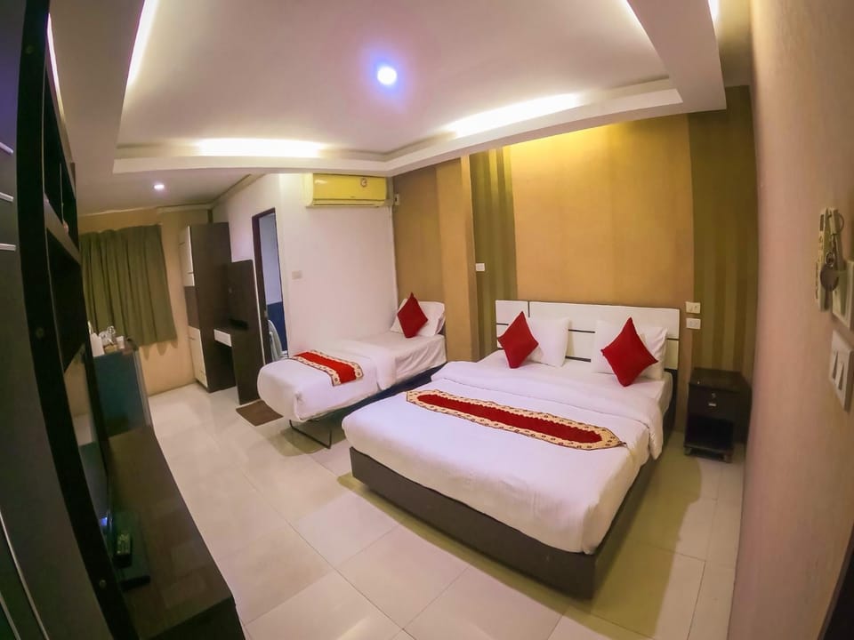 Bed, TV and multimedia, Photo of the whole room, Bedroom, wardrobe