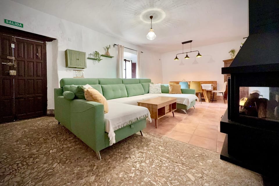 TV and multimedia, fireplace