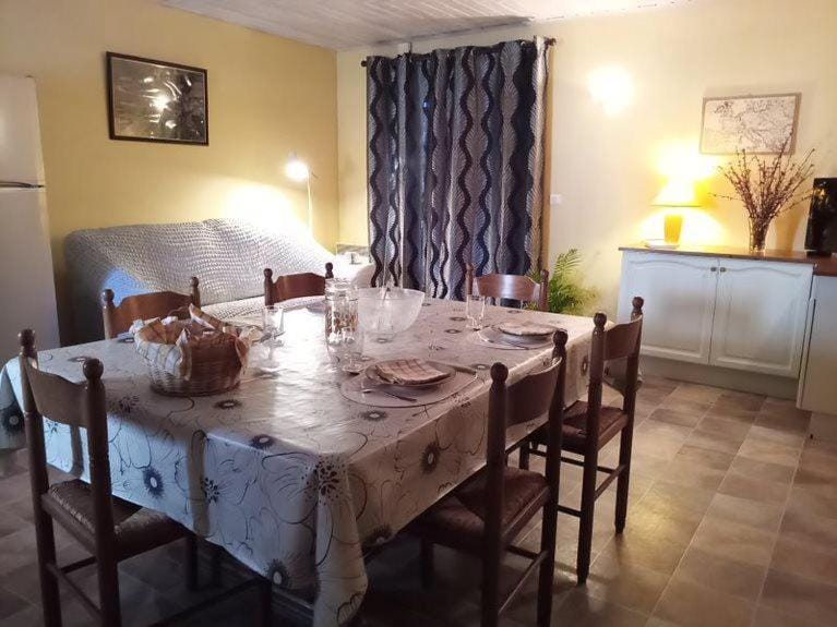 Gîte de Goutrens House in Occitanie