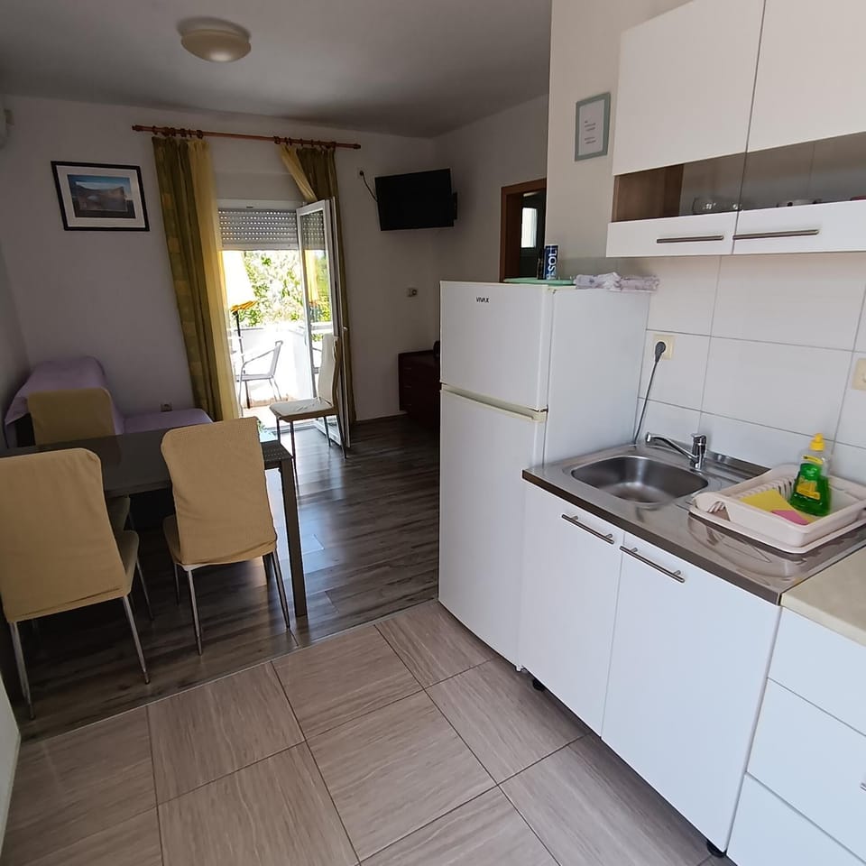 Lana 3 Apartment in Seline
