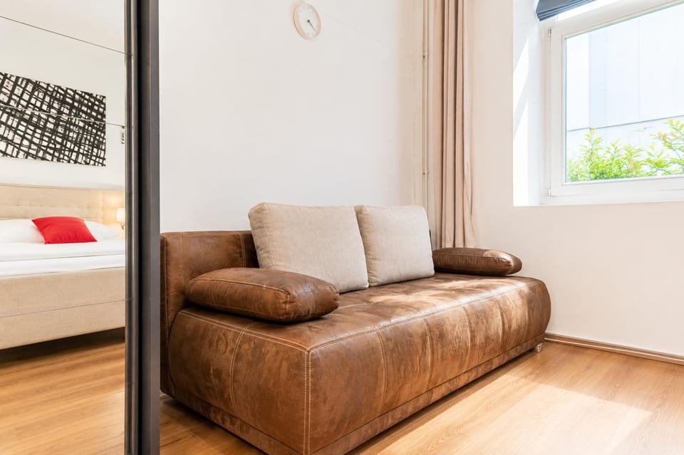 Bed, Seating area, Bedroom