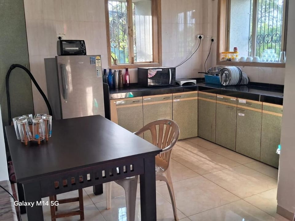 Peaceful Bungalow with Private Garden Villa in Thane