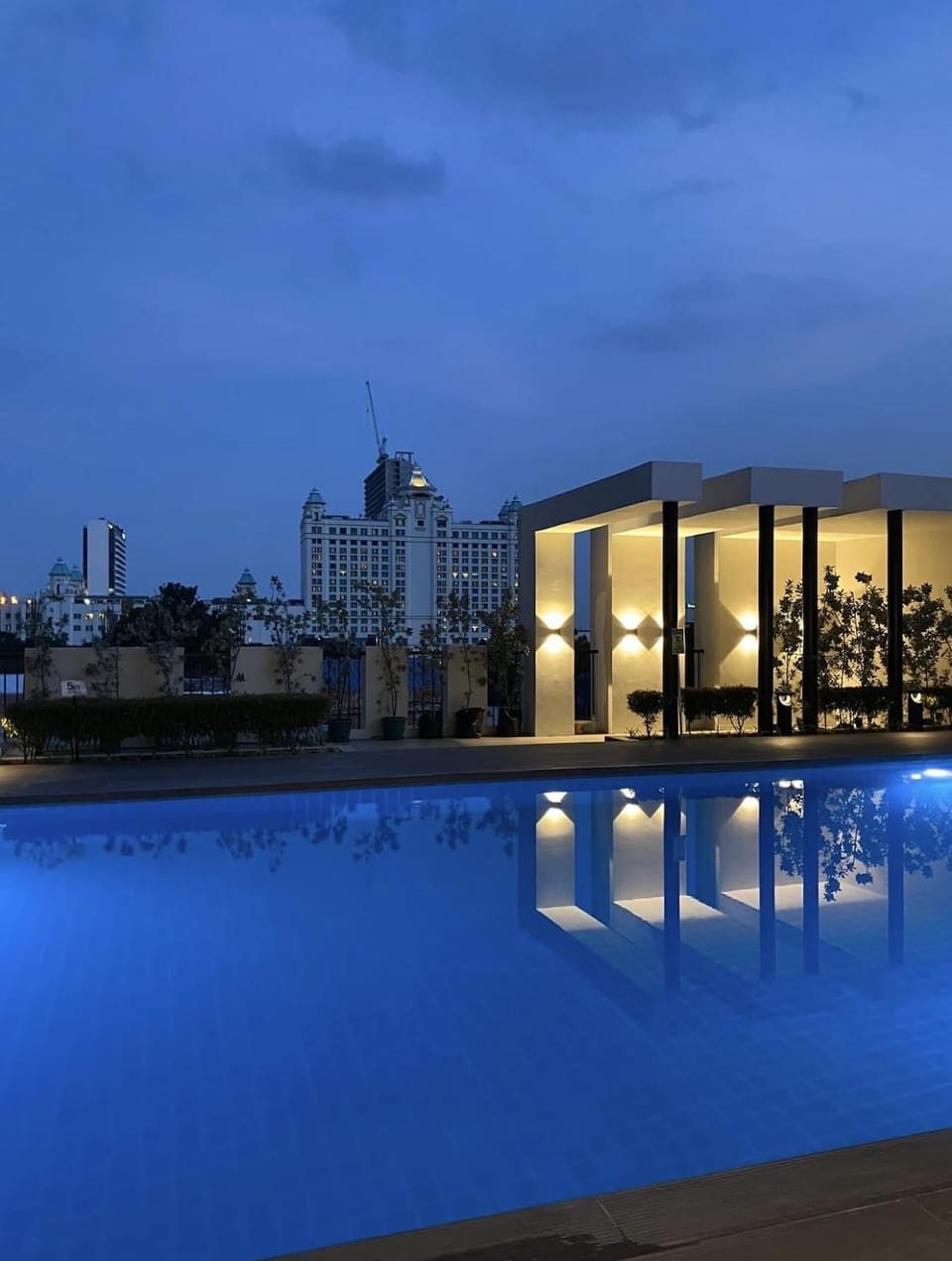 Swimming pool, Swimming pool