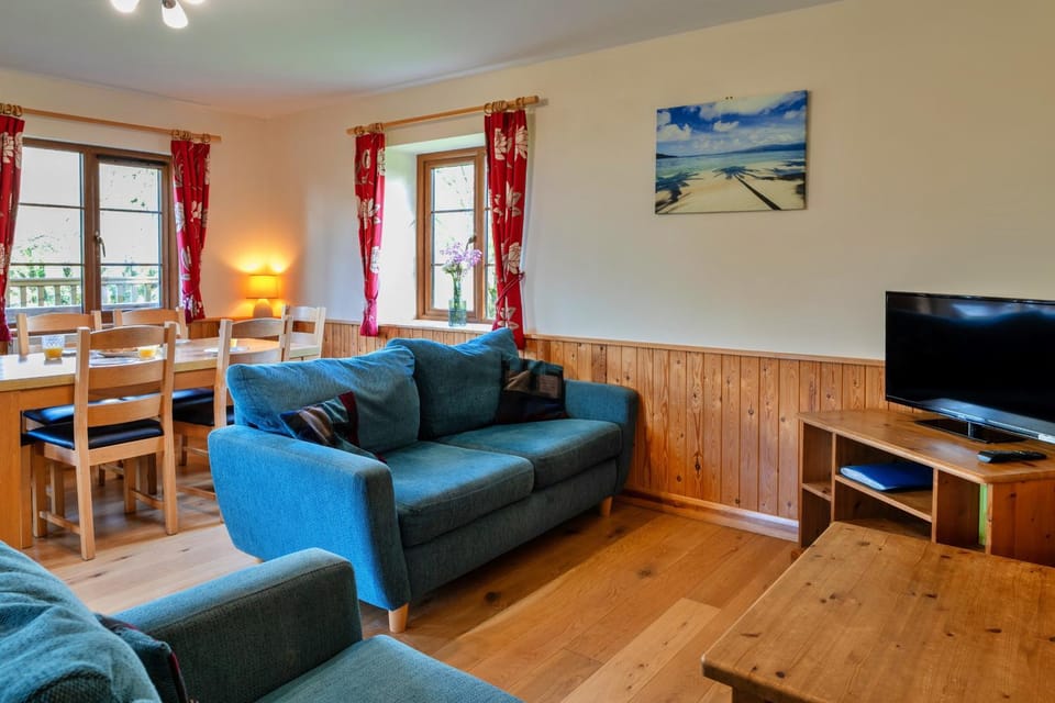 Communal lounge/ TV room, Living room