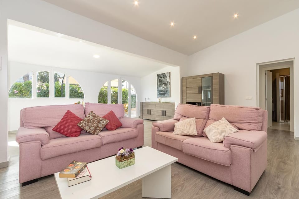 Communal lounge/ TV room, Living room