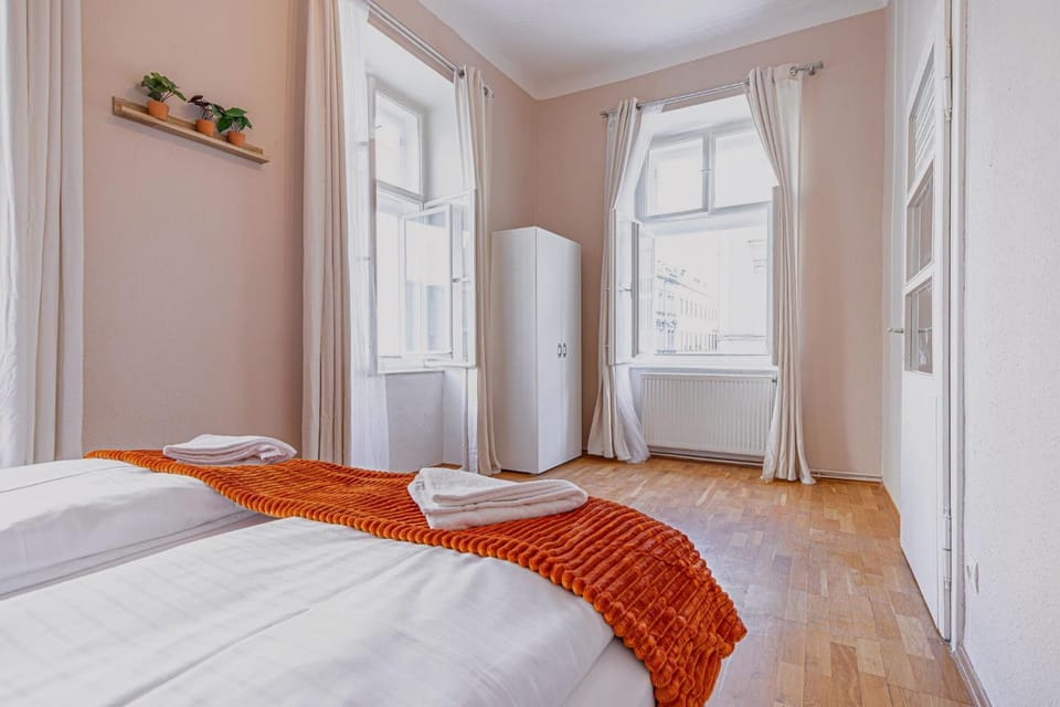 Bed, Bedroom, wardrobe