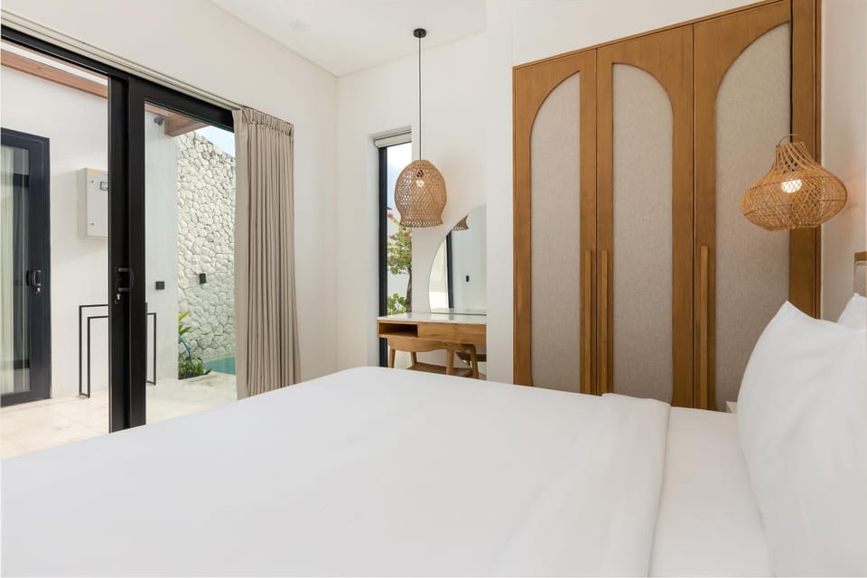 Bed, View (from property/room), Bedroom, wardrobe